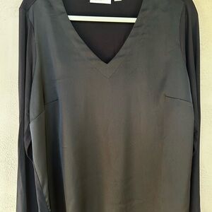 Belle by Kim Gravel Classic Black Top